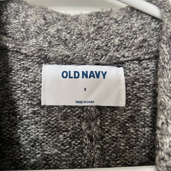 Women’s Old Navy Oversized Cardigan - Picture 3 of 3